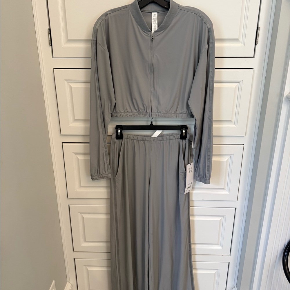 Gray Women's Two-Piece Set ALO